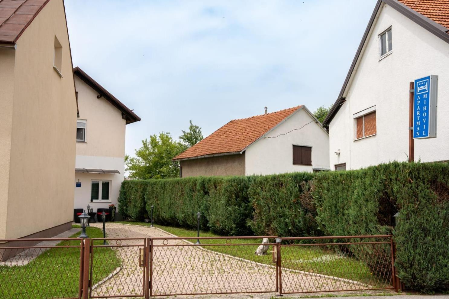 Apartman Mihovil Gospić Zewnętrze zdjęcie